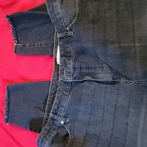 Lauren Conrad Super Skinny 22w, zip fly, medium blue, light fringed ankles